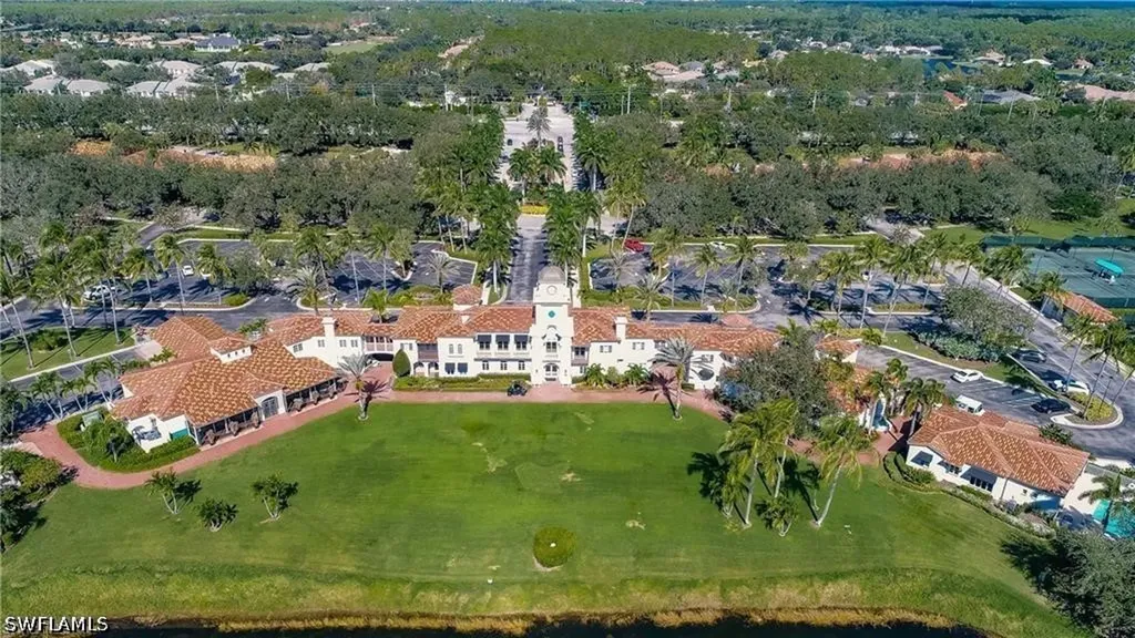 4345 Montalvo Court Naples FL 34109