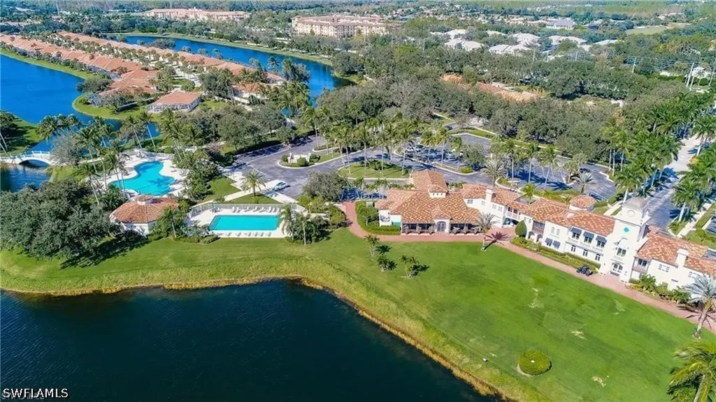 4345 Montalvo Court Naples FL 34109