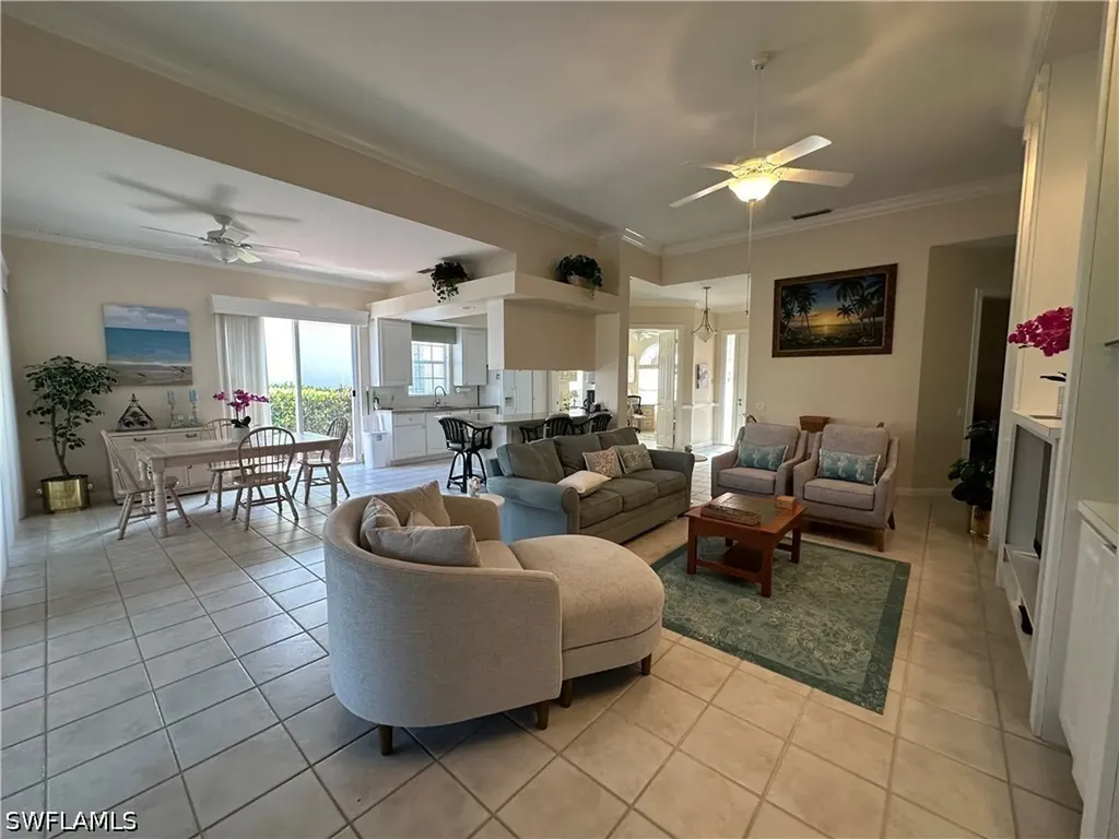 4345 Montalvo Court Naples FL 34109