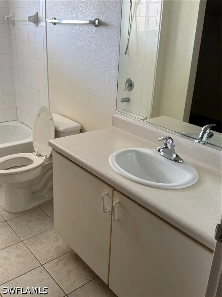 8275 Key Royal Circle Naples FL 34119