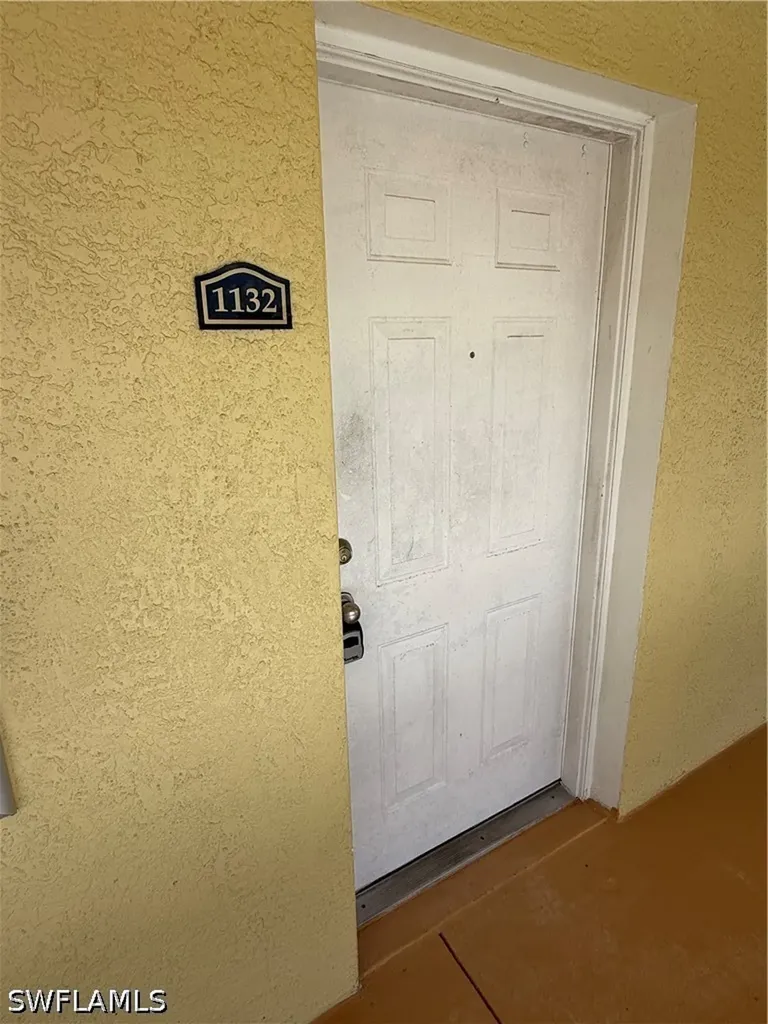 8275 Key Royal Circle Naples FL 34119