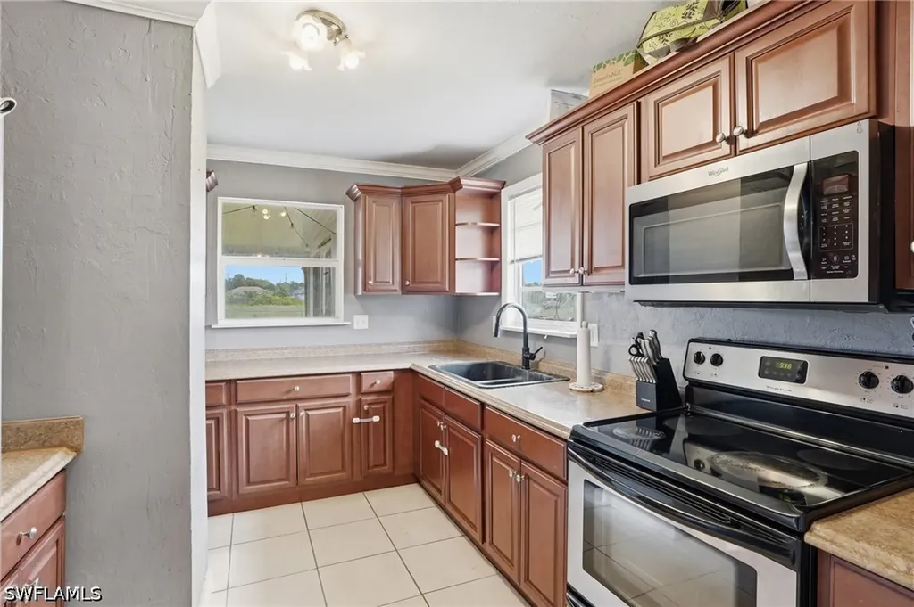 4302 7th Street SW Lehigh Acres FL 33976