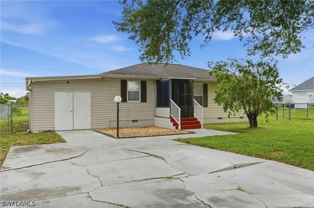 4302 7th Street SW Lehigh Acres FL 33976