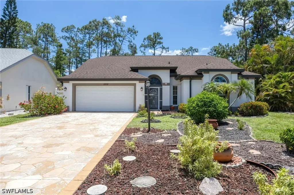 2232 Piccadilly Court Naples FL 34112