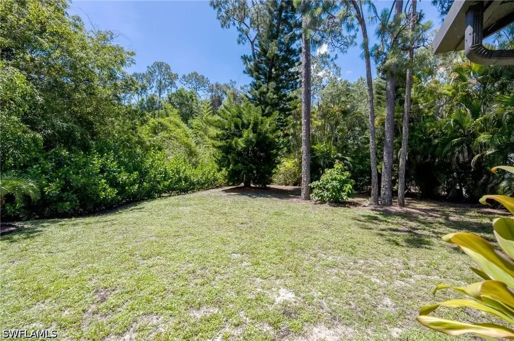 2232 Piccadilly Court Naples FL 34112