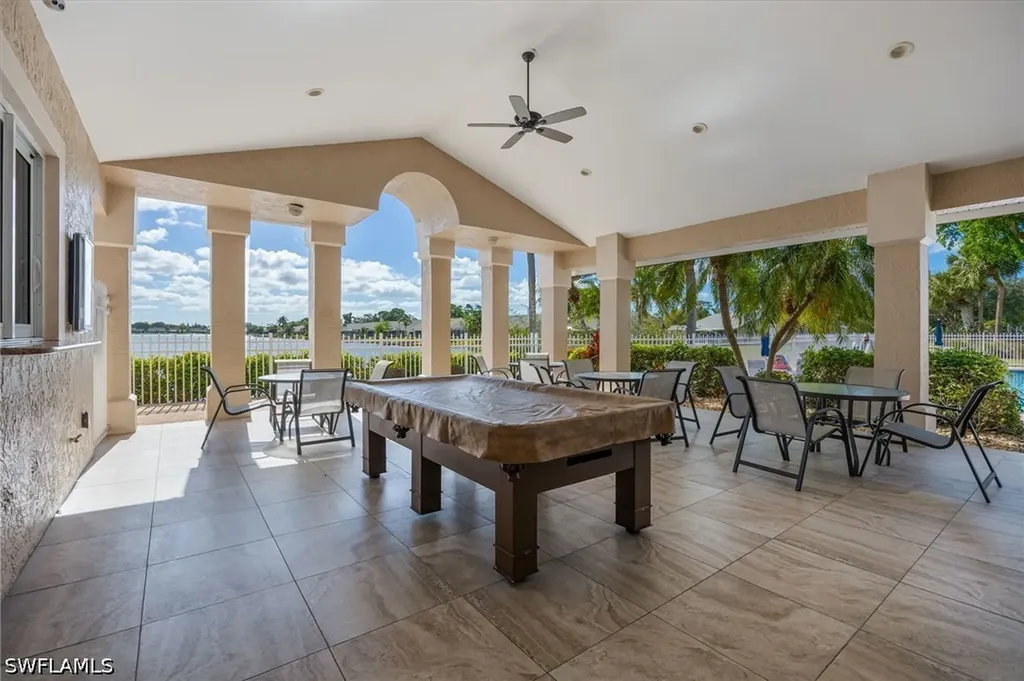 2232 Piccadilly Court Naples FL 34112