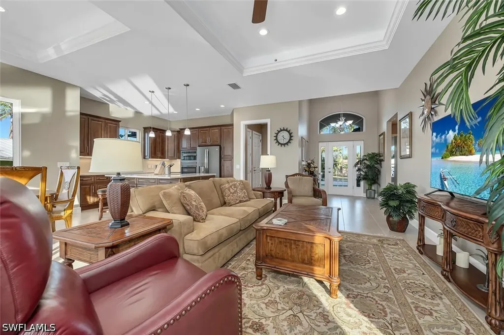 3254 Lakeview Drive Naples FL 34112