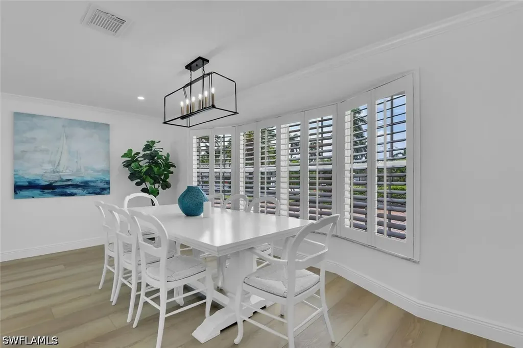 740 Park Shore Drive Naples FL 34103