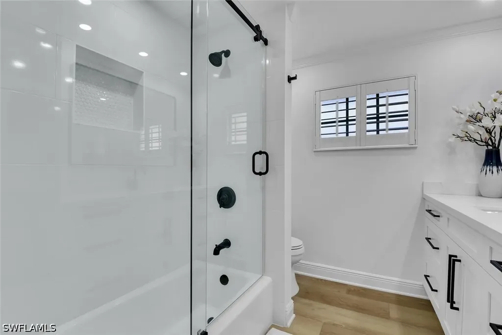 740 Park Shore Drive Naples FL 34103