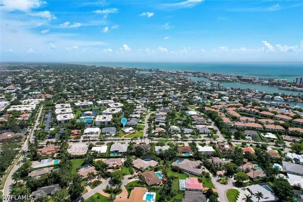 740 Park Shore Drive Naples FL 34103