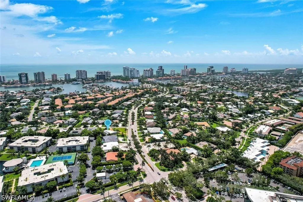 740 Park Shore Drive Naples FL 34103