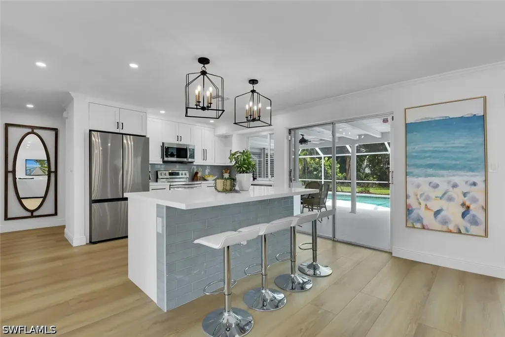 740 Park Shore Drive Naples FL 34103