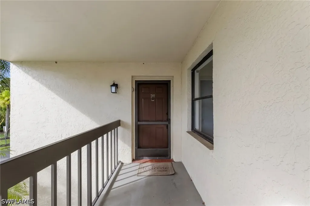 9265 Lake Park Drive Fort Myers FL 33919