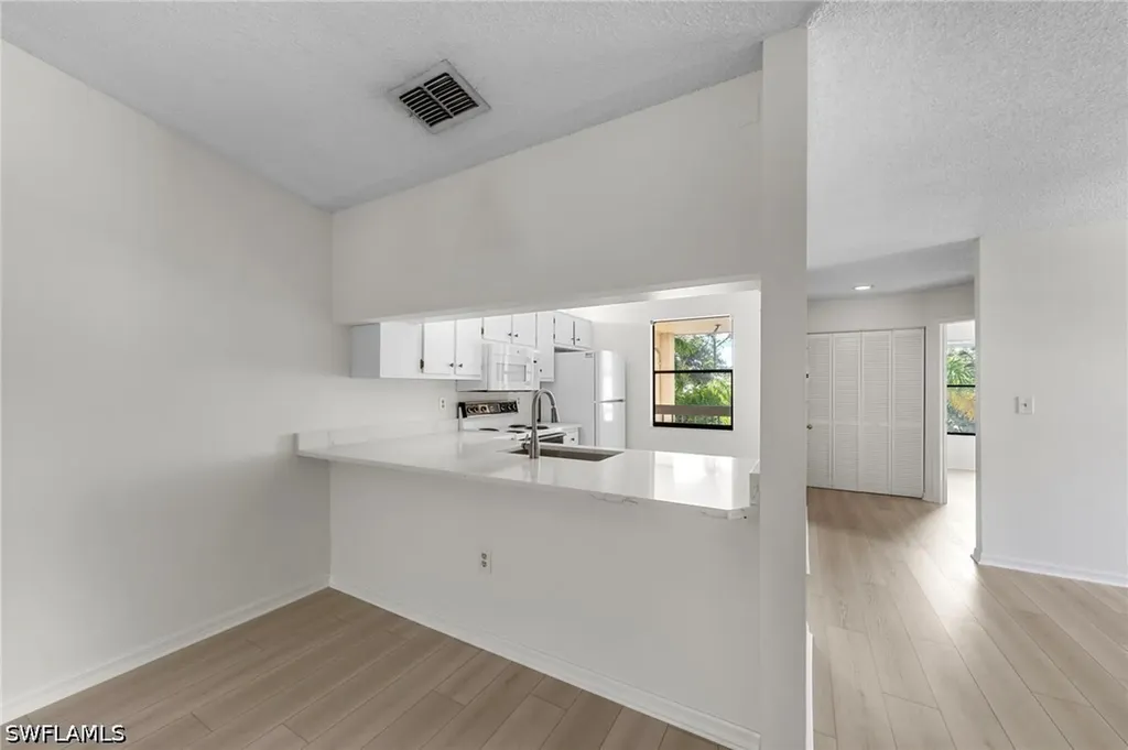 9265 Lake Park Drive Fort Myers FL 33919