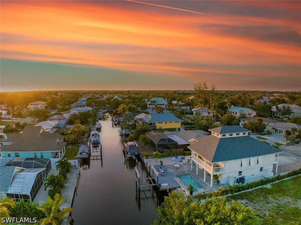 2736 Gulfview Drive Naples FL 34112