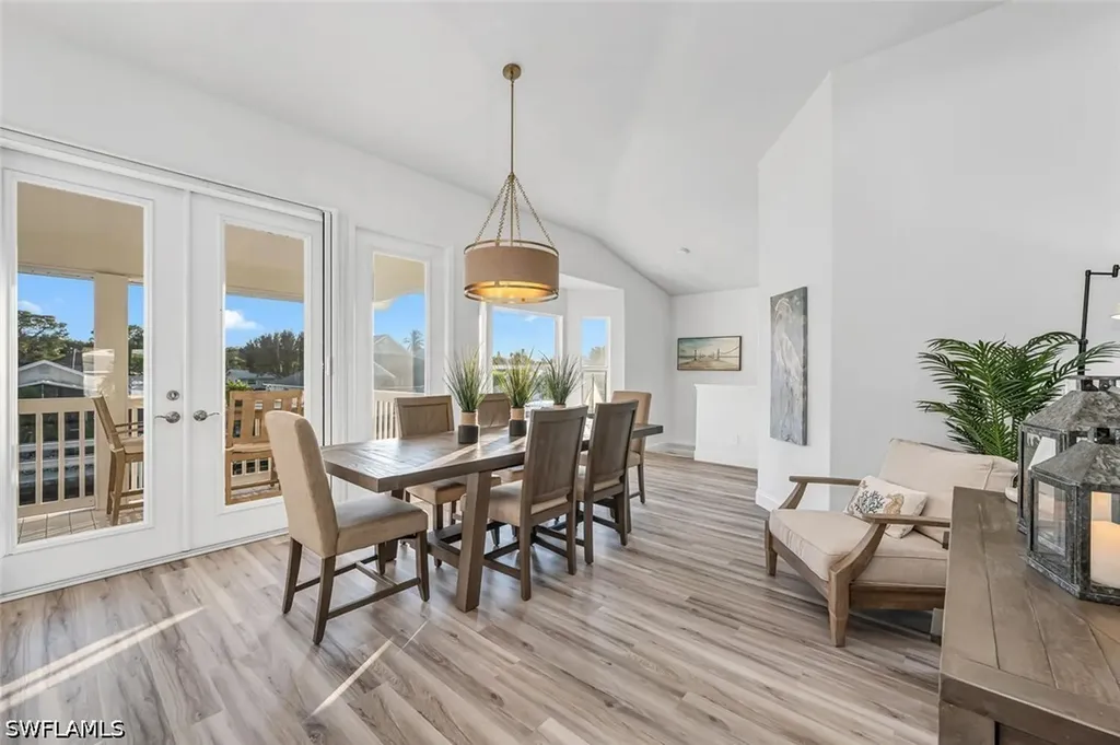 2736 Gulfview Drive Naples FL 34112