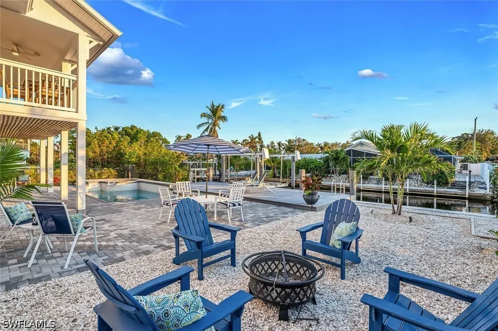 2736 Gulfview Drive Naples FL 34112