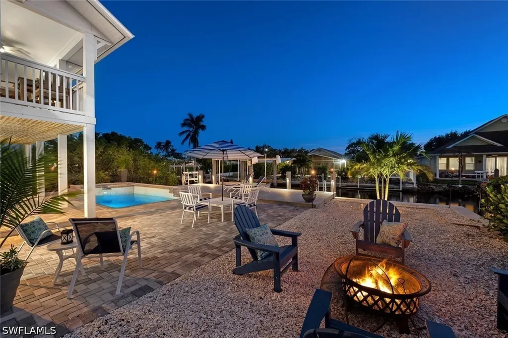 2736 Gulfview Drive Naples FL 34112