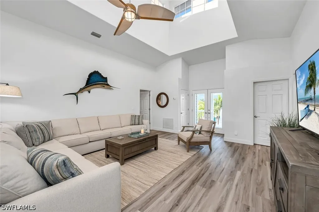 2736 Gulfview Drive Naples FL 34112