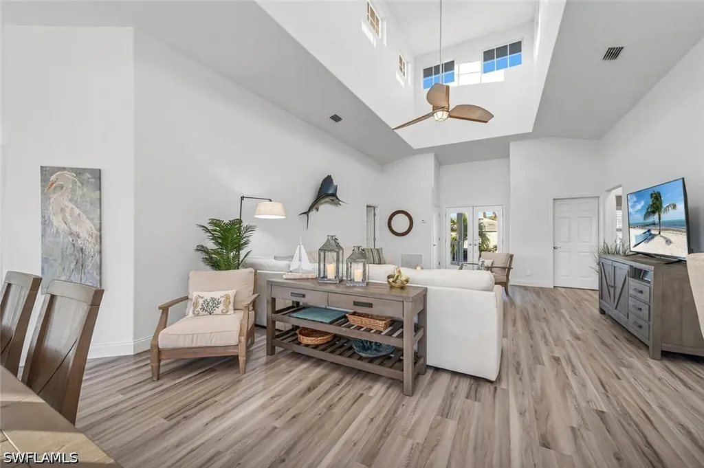 2736 Gulfview Drive Naples FL 34112