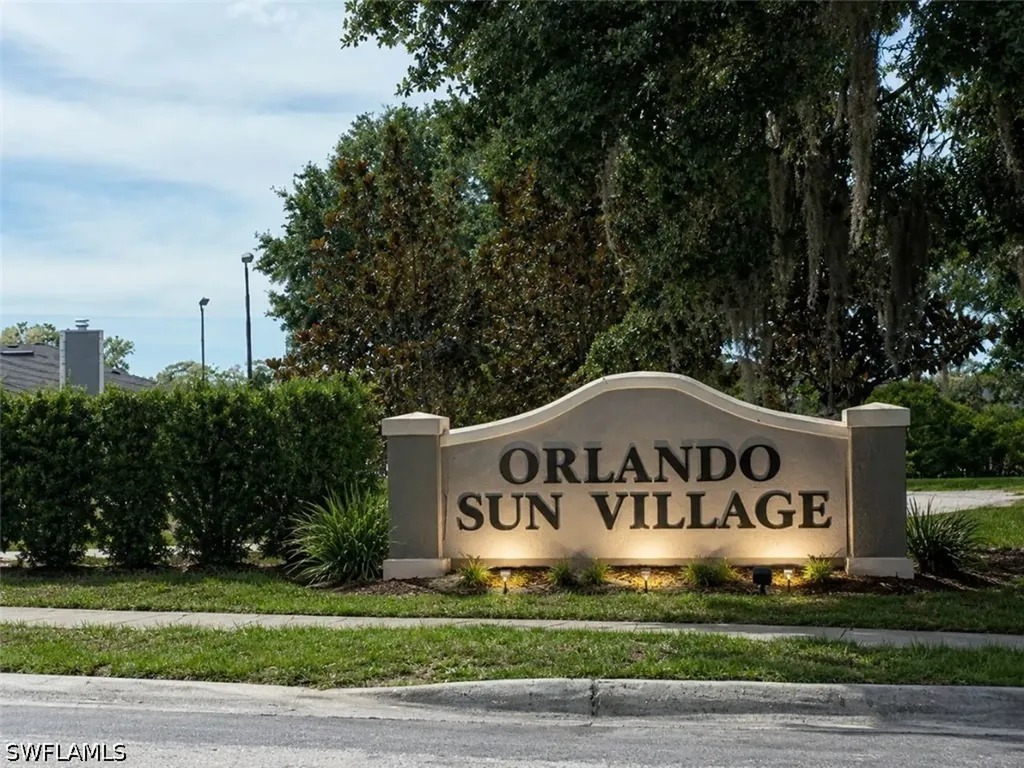 4426 St Georges Court Kissimmee FL 34746