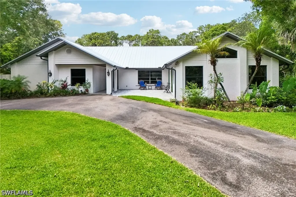 4980 Tamarind Ridge Drive Naples FL 34119