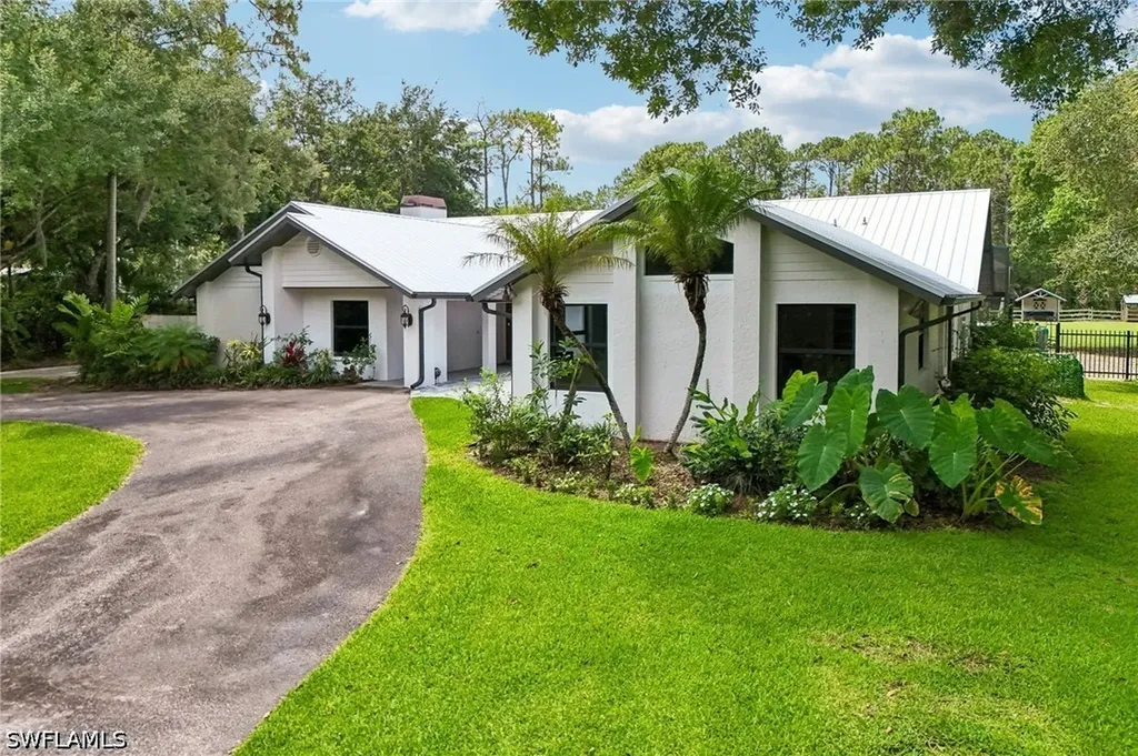 4980 Tamarind Ridge Drive Naples FL 34119