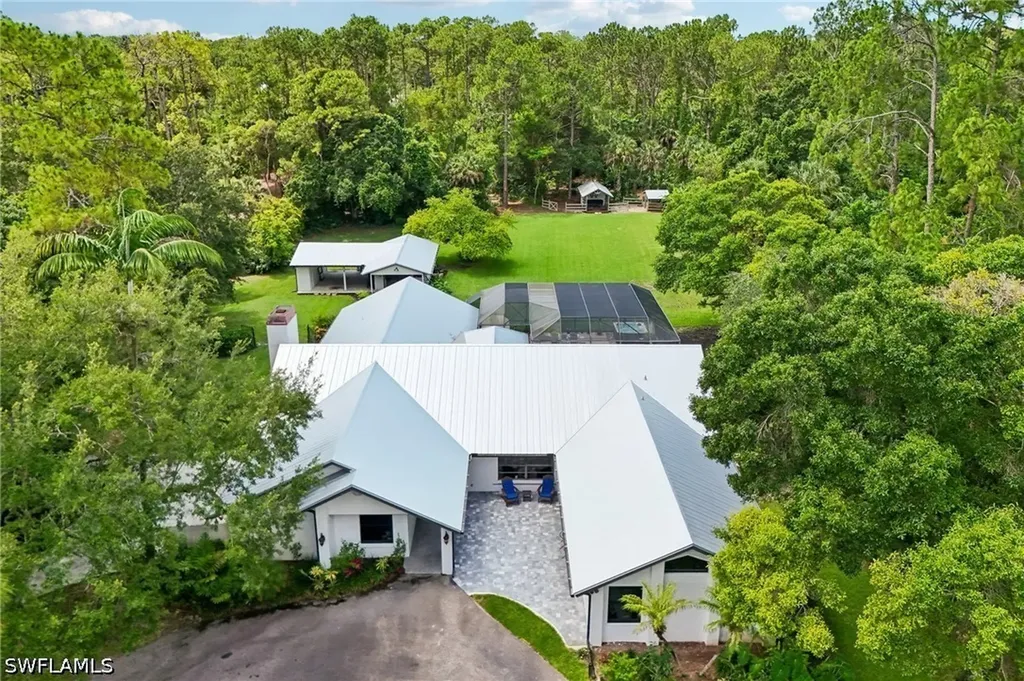 4980 Tamarind Ridge Drive Naples FL 34119