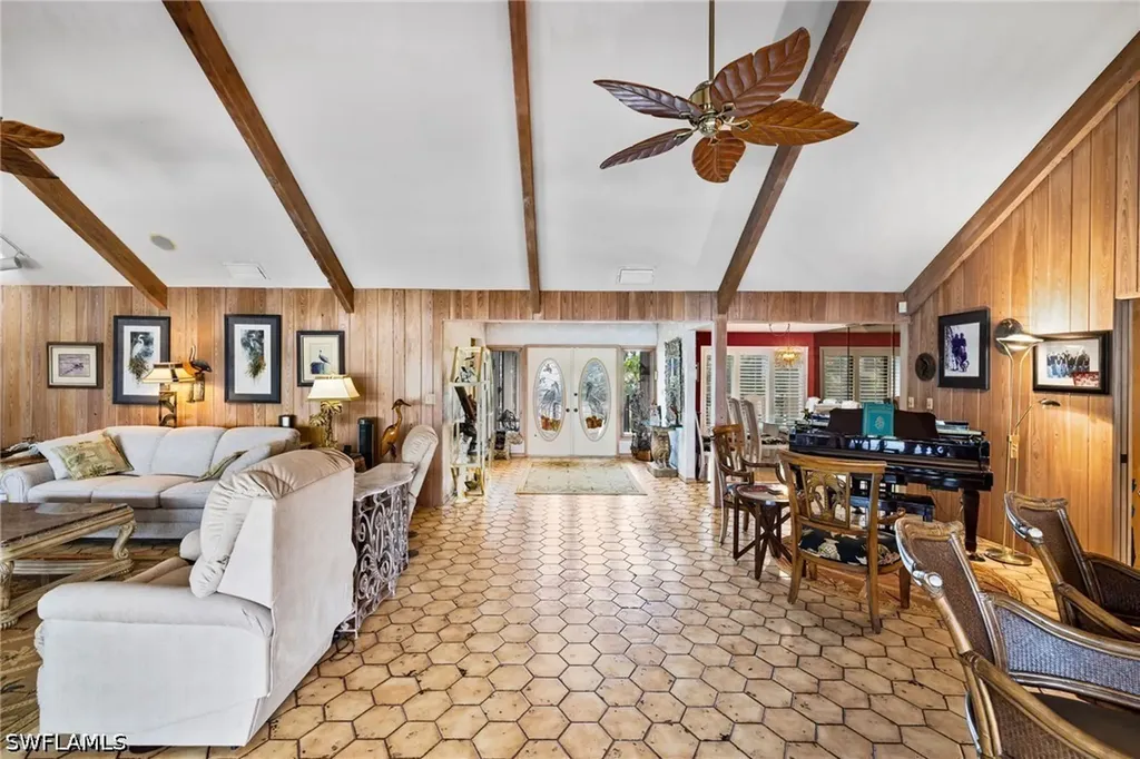 3695 Gordon Drive Naples FL 34102