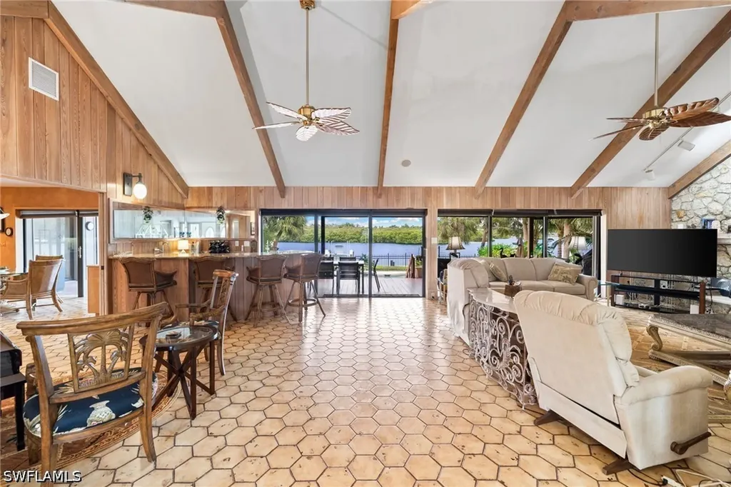 3695 Gordon Drive Naples FL 34102