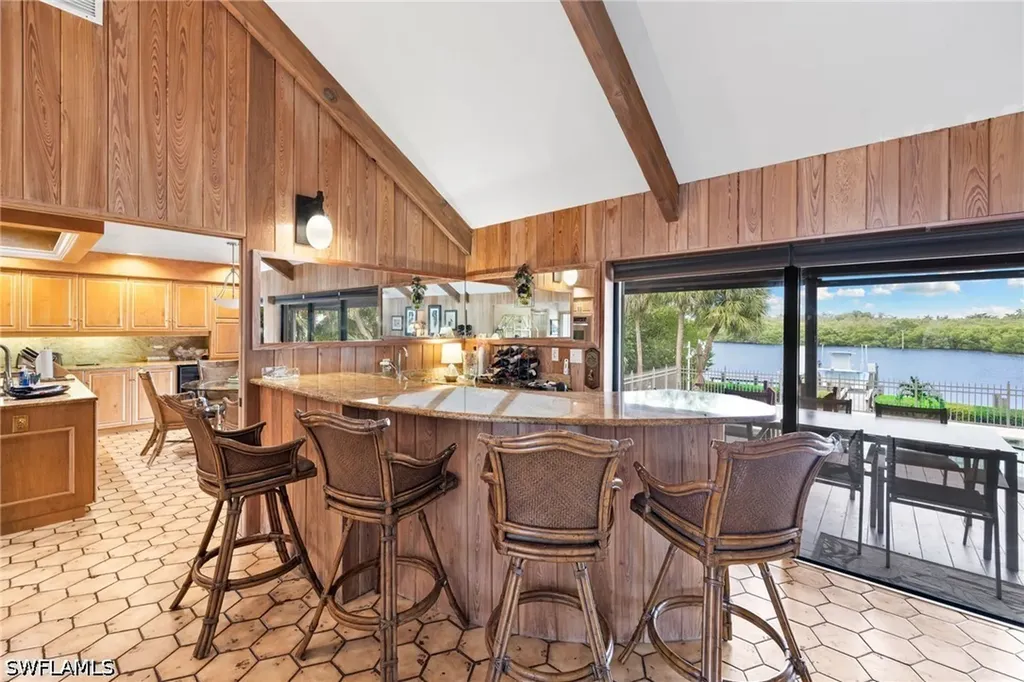 3695 Gordon Drive Naples FL 34102