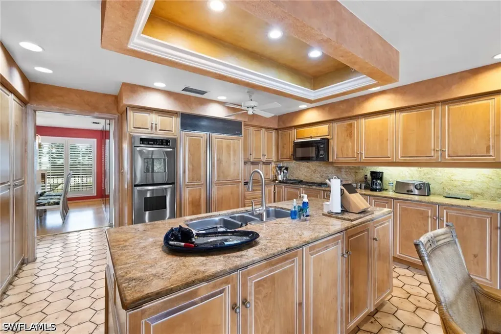 3695 Gordon Drive Naples FL 34102