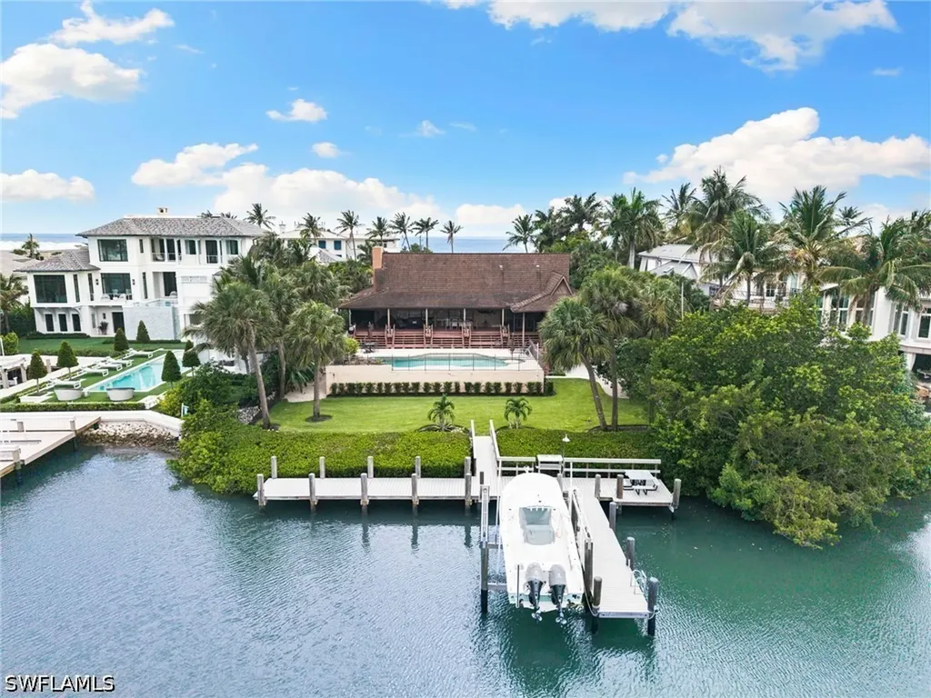 3695 Gordon Drive Naples FL 34102