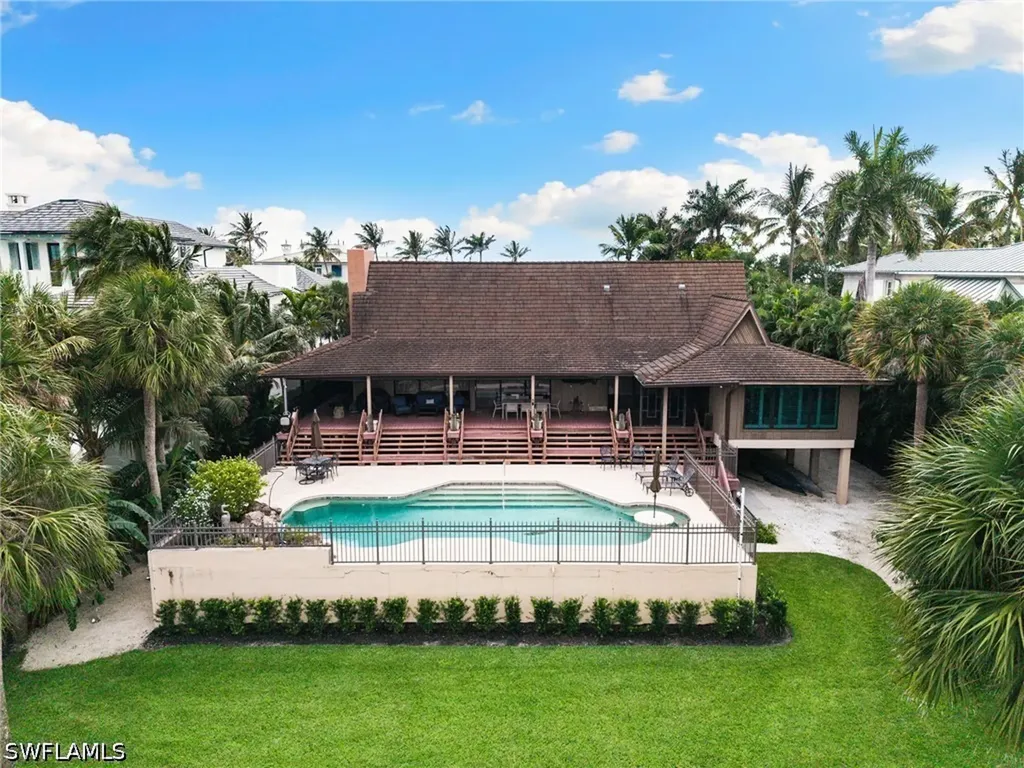 3695 Gordon Drive Naples FL 34102
