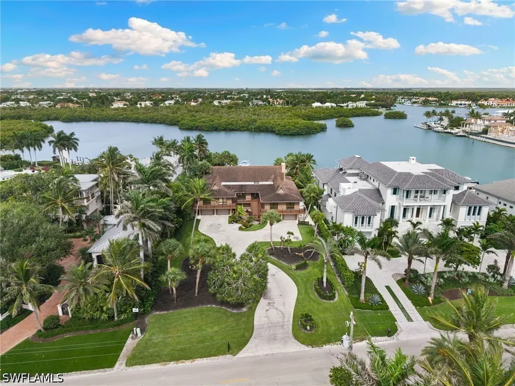 3695 Gordon Drive Naples FL 34102