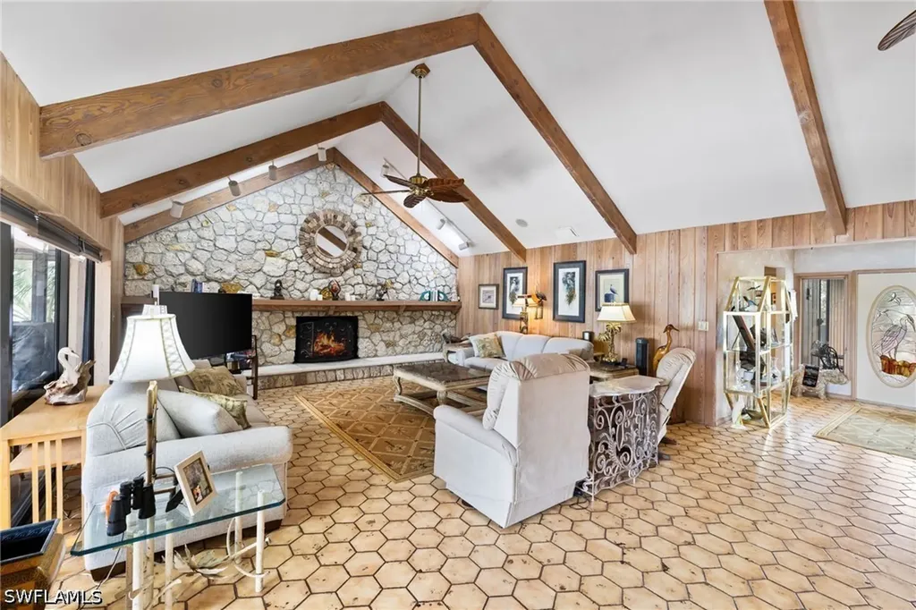 3695 Gordon Drive Naples FL 34102