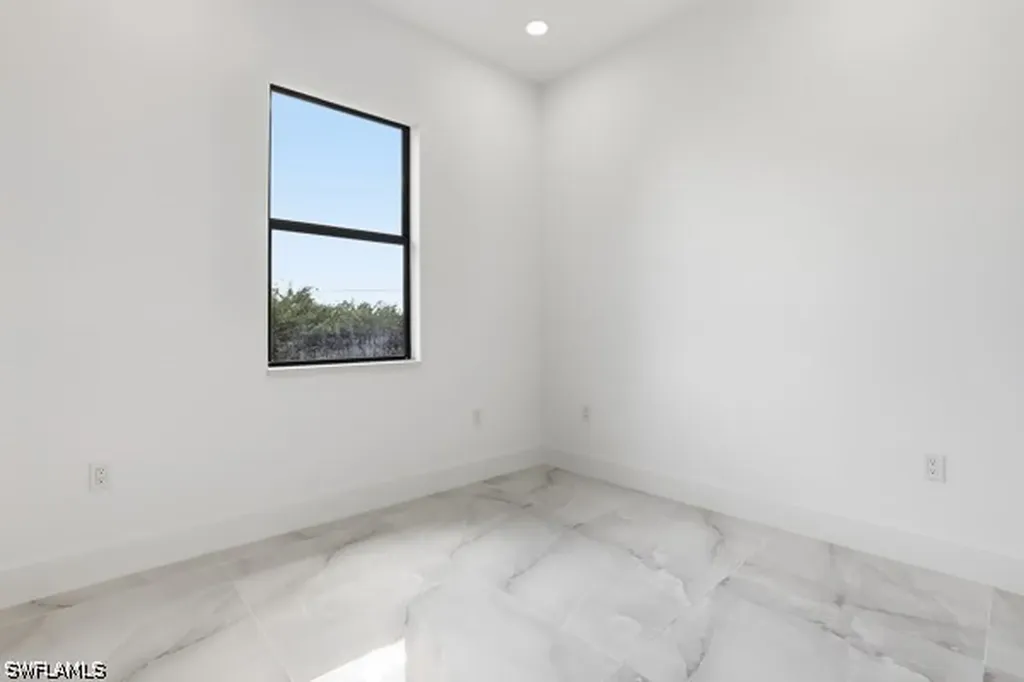 4221 22nd Street SW Lehigh Acres FL 33976