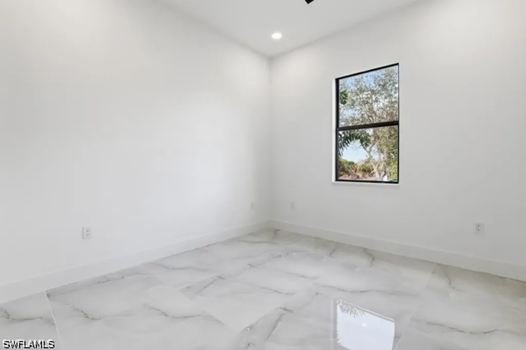 4221 22nd Street SW Lehigh Acres FL 33976