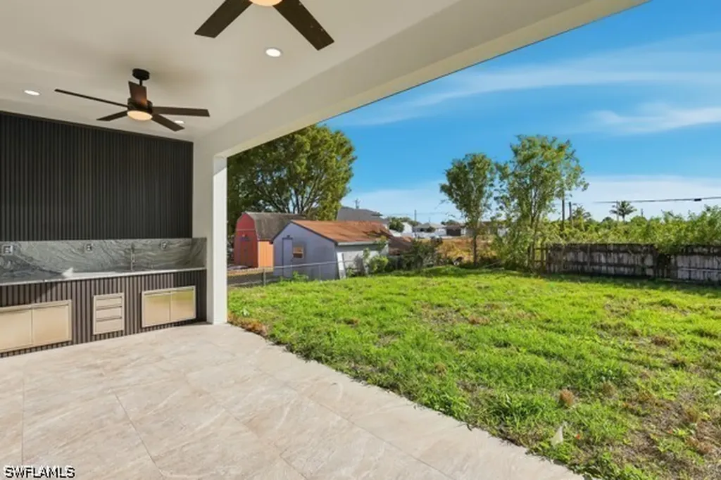 4221 22nd Street SW Lehigh Acres FL 33976