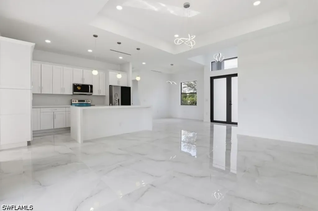 4221 22nd Street SW Lehigh Acres FL 33976