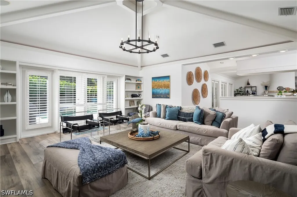 420 Palm Circle E Naples FL 34102