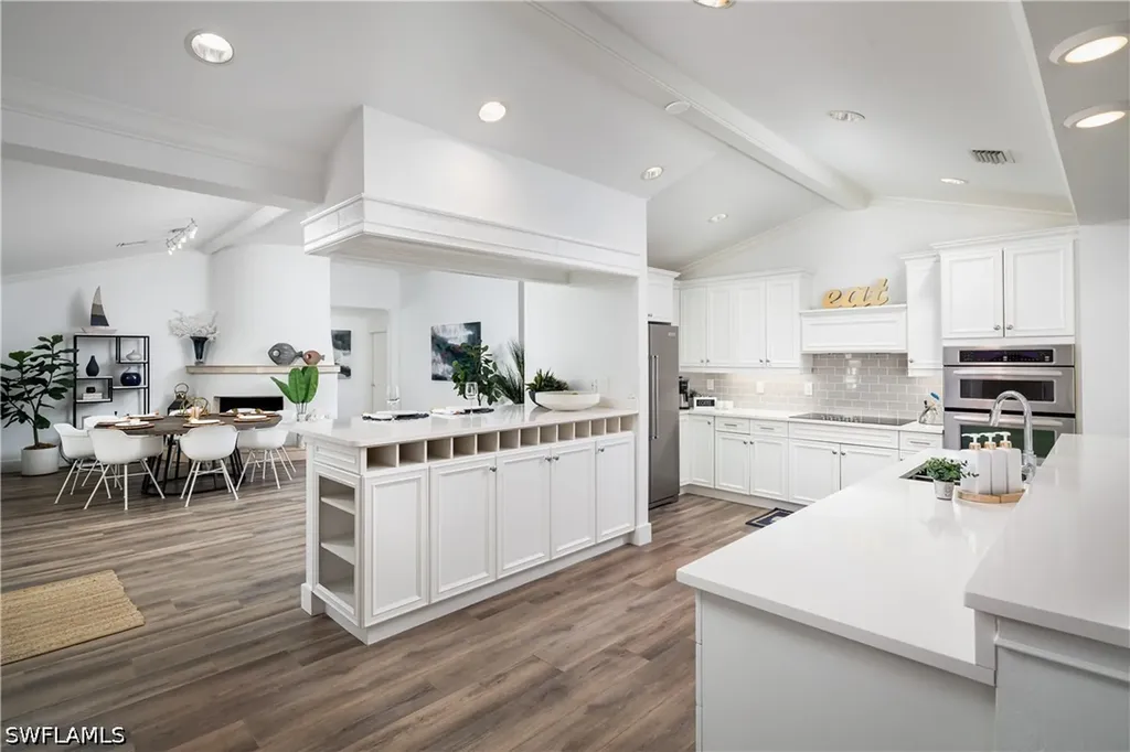 420 Palm Circle E Naples FL 34102