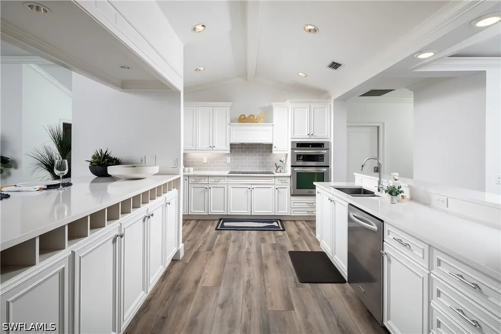 420 Palm Circle E Naples FL 34102