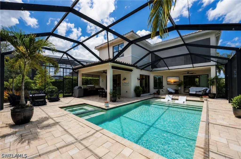 3335 Pacific Drive Naples FL 34119