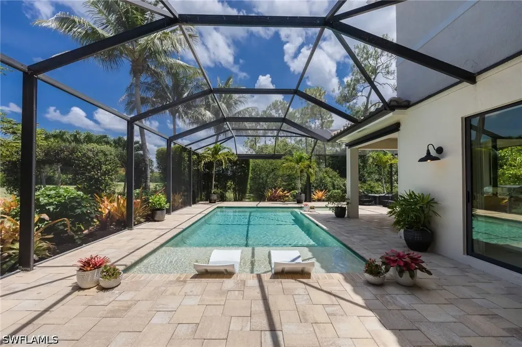 3335 Pacific Drive Naples FL 34119
