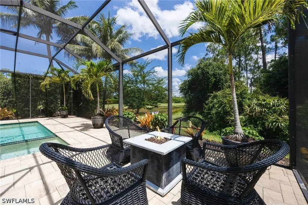 3335 Pacific Drive Naples FL 34119