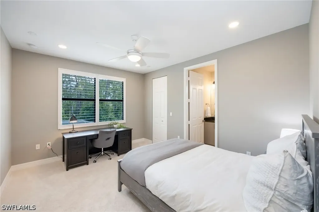 3335 Pacific Drive Naples FL 34119