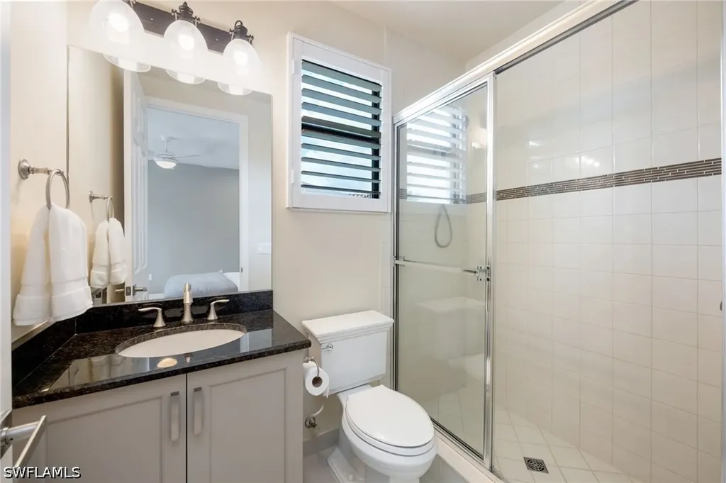 3335 Pacific Drive Naples FL 34119