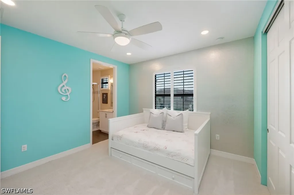 3335 Pacific Drive Naples FL 34119
