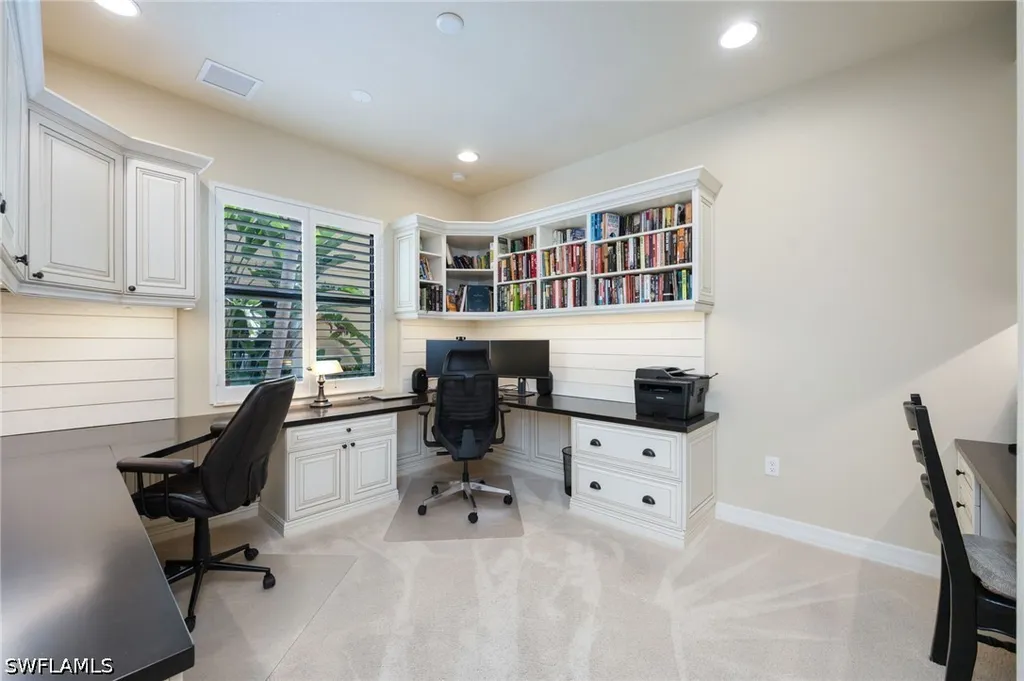 3335 Pacific Drive Naples FL 34119